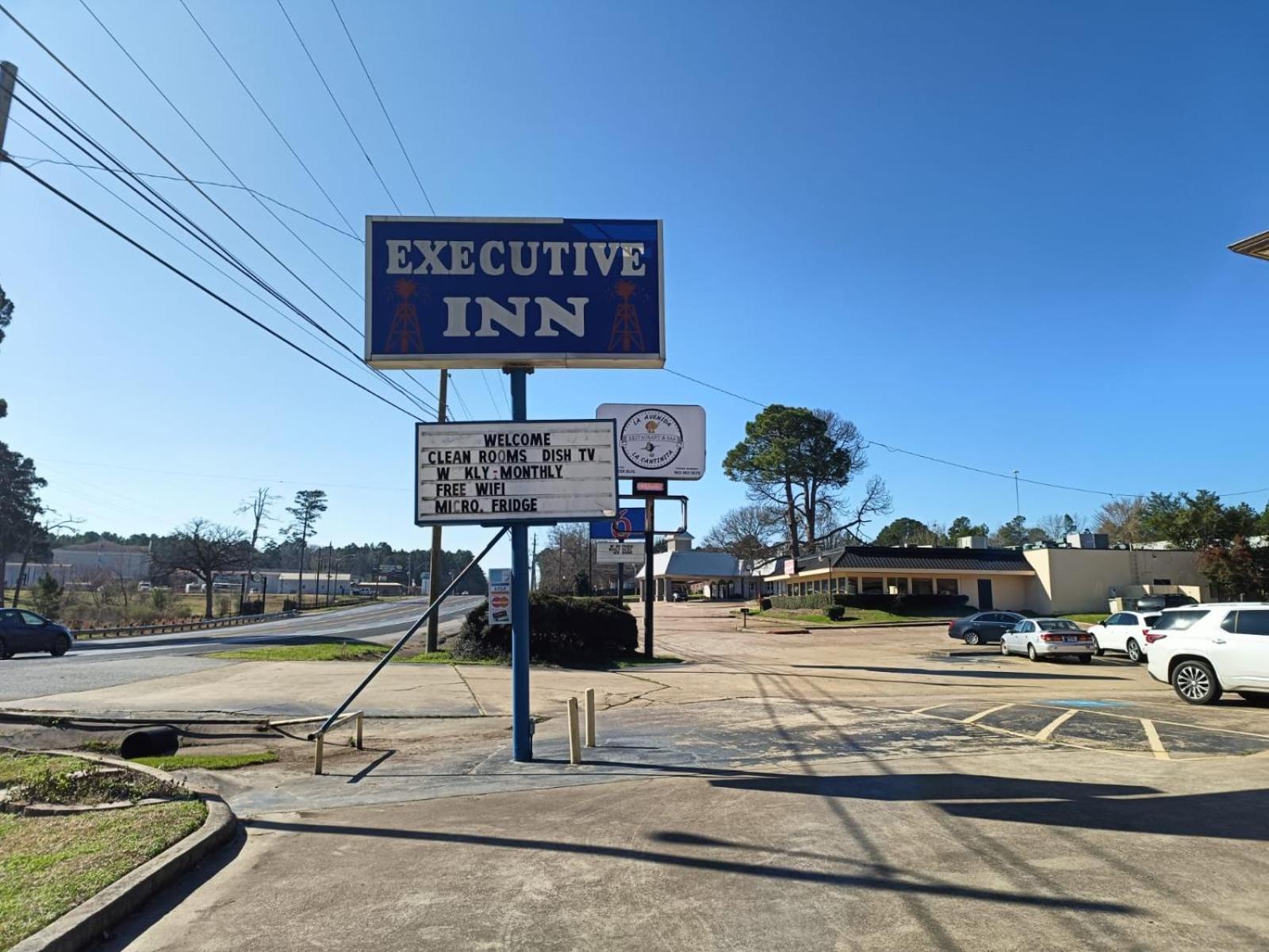 Executive Inn By Oyo Kilgore North Екстер'єр фото
